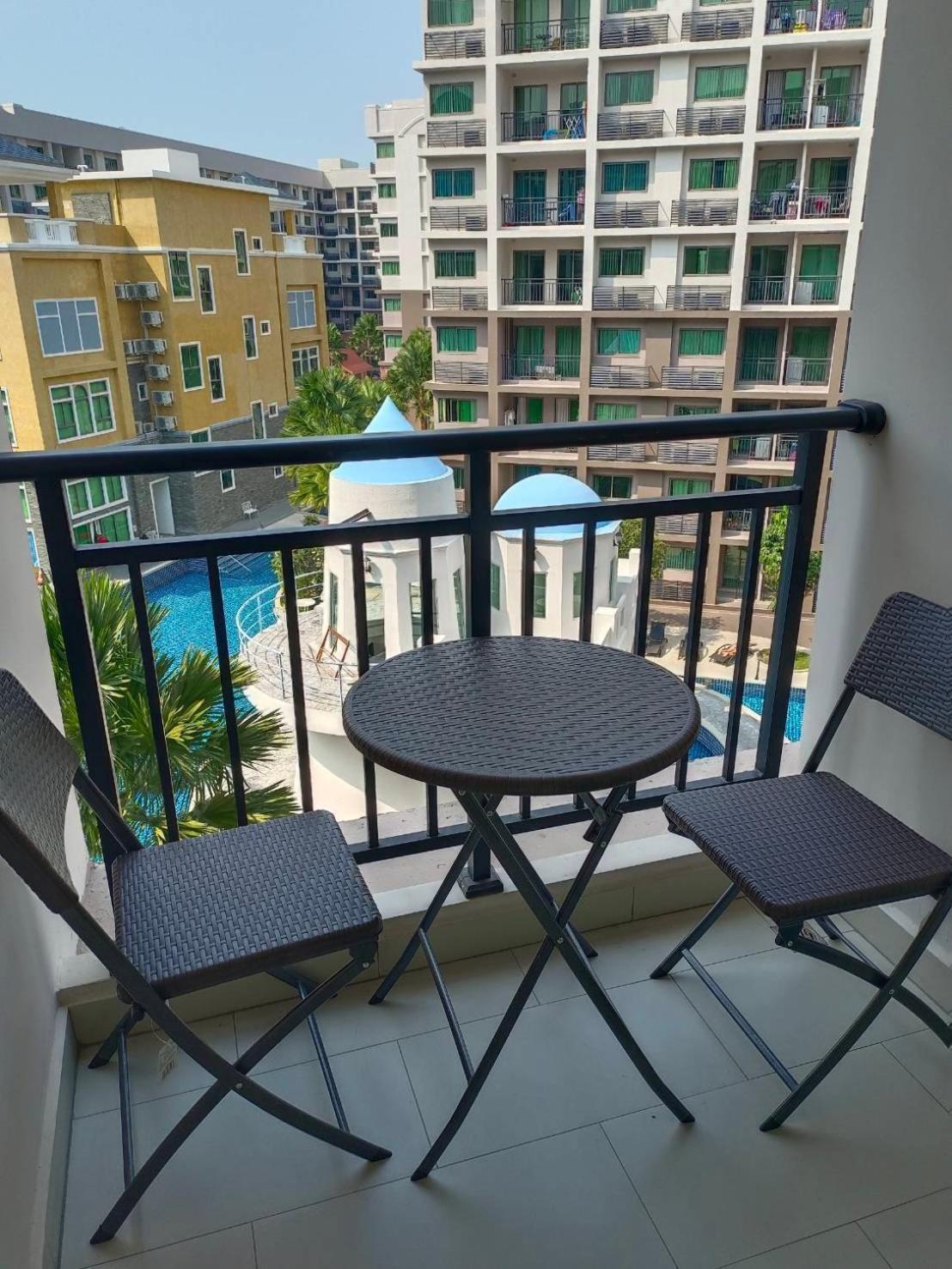Arcadia Continental Pattaya Aparthotel Екстериор снимка